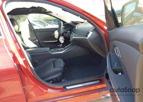 2021 BMW 330I z USA, uszkodzony, nr VIN 3MW5R1J02M8B73107